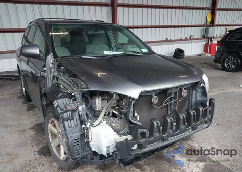 2010 Toyota Highlander Base V6 from USA, damaged, VIN 5TDBK3EH9AS011192